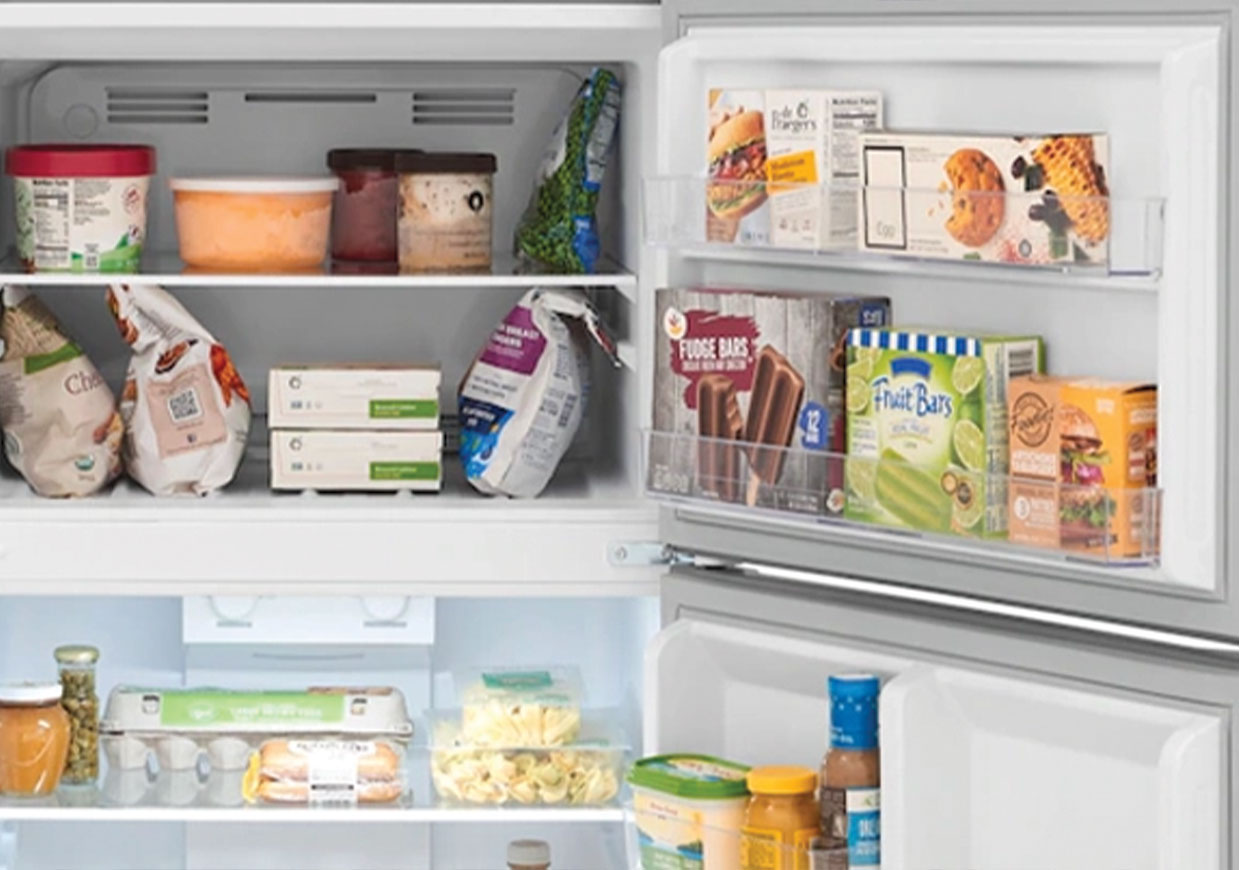 10.0 Cu. Ft. White Top Freezer Refrigerator (XET10RWW) - Image 4